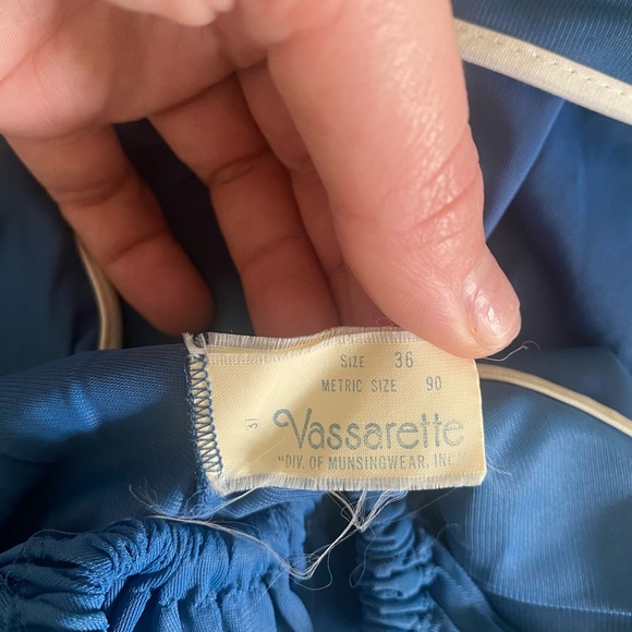 Vintage 1970s Vassarette Maxi Nightgown/Slip - Picture 4 of 5